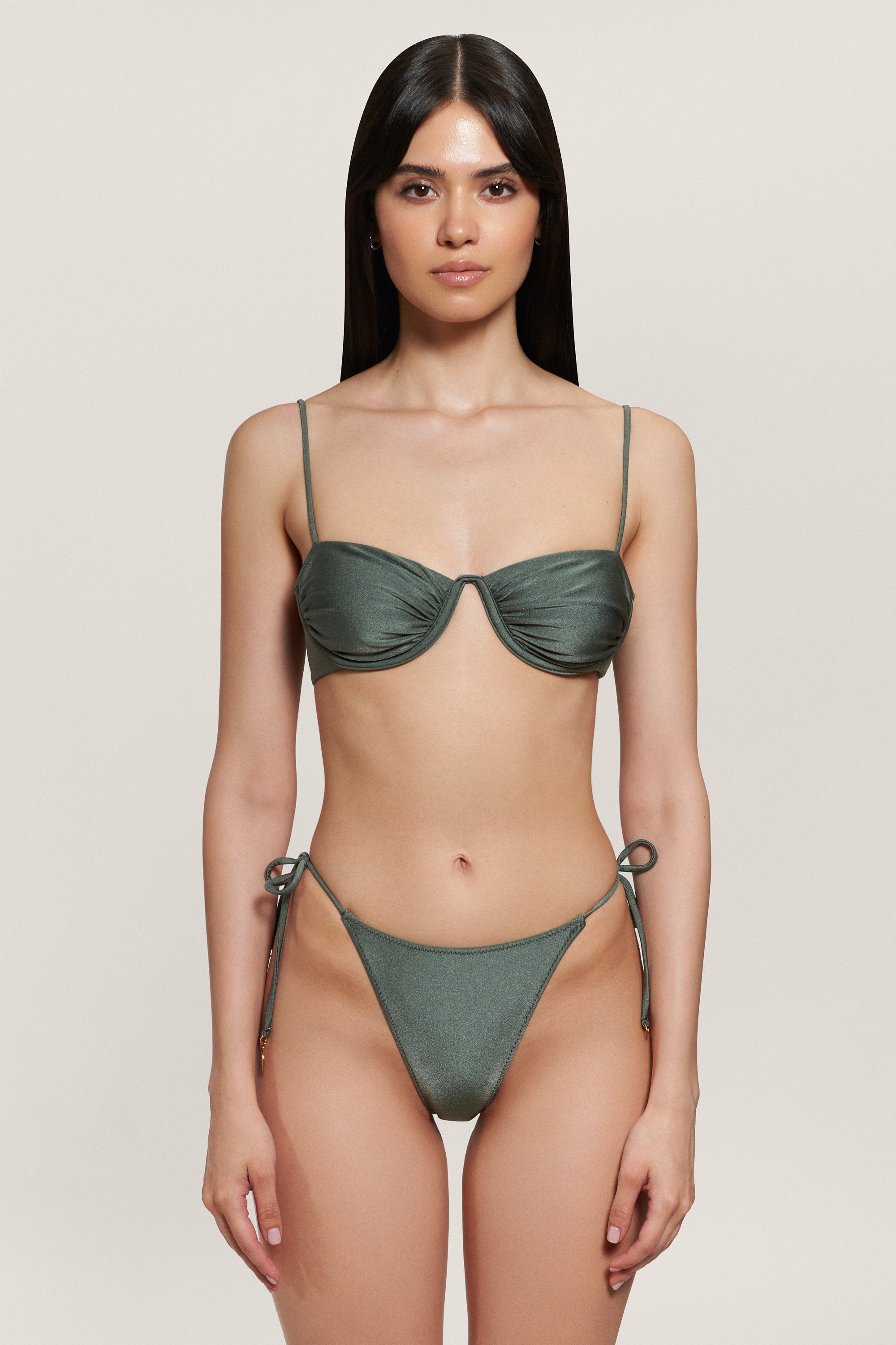 Green Smoke Tie Side Bottom