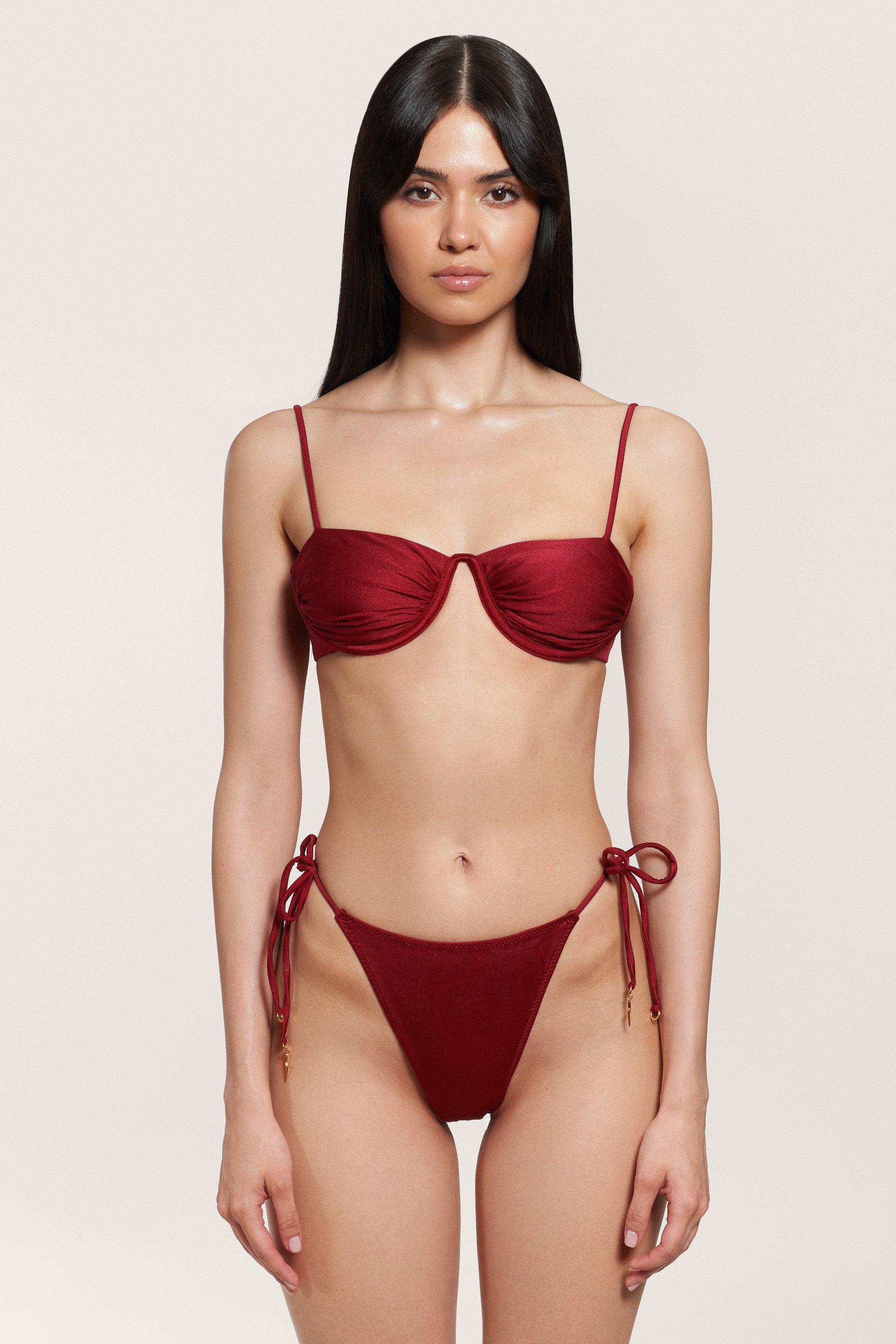 Slip de baie cu șnur Roșu Rubin